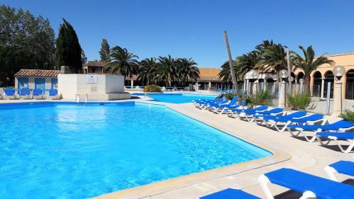 Residence Odalys Le Village Camarguais Les Gardians Arles Exterior photo
