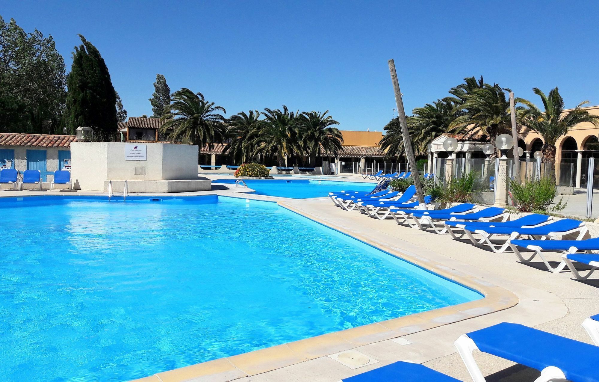 Residence Odalys Le Village Camarguais Les Gardians Arles Exterior photo
